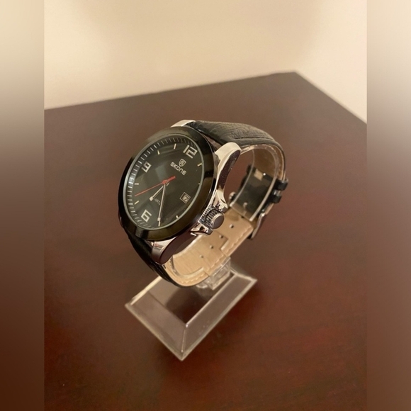 Brand new Black Skone men’s Sport fashion watch - Picture 2 of 3